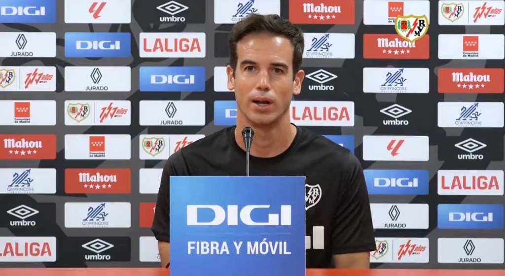 Iñigo Pérez “No lo sé ni yo mismo” al ser preguntado si James será&nbsp;titular