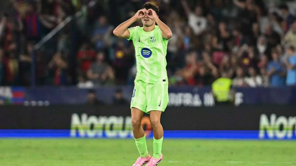 Pedri lidera una remontada histórica del Barça ante el Levante&nbsp;UD