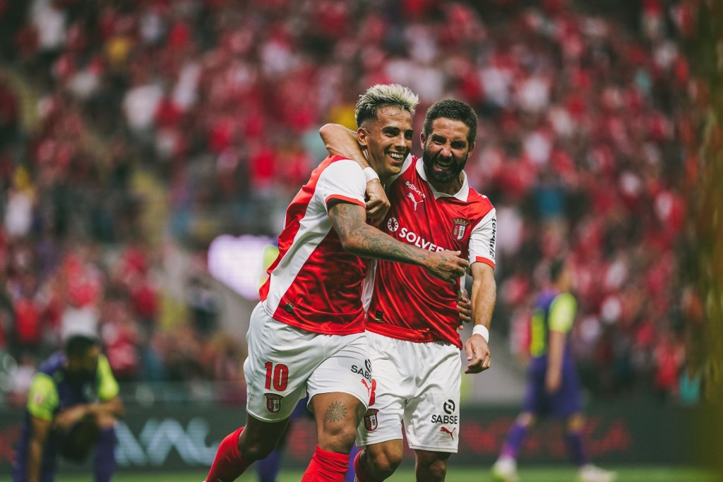 Zalazar, con dos goles, sella el billete del Braga para el Play-off de la Europa&nbsp;League