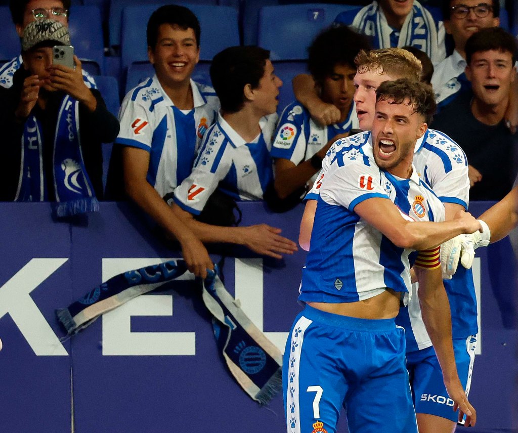 Puado rescata al Espanyol en el descuento ante un Valencia eficaz&nbsp;(2-2)