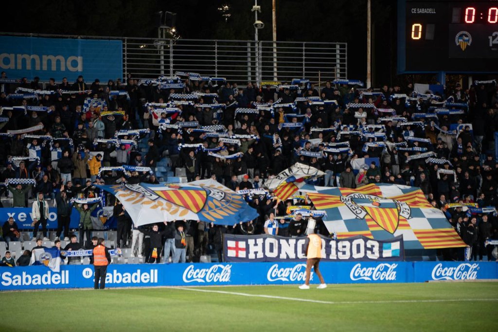 Sabadell 0-2 Deportivo: Los arlequinados dan la cara ante todo un&nbsp;Dépor