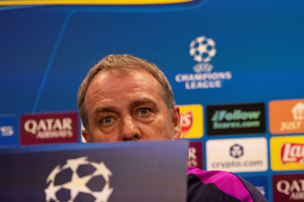 Hansi Flick en la rueda de prensa previa al partido ante el Copenhague I Foto: Fran Pérez