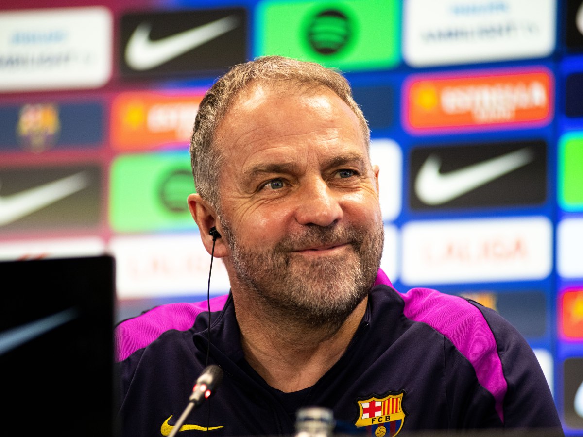 Hansi Flick: “Contra el Villarreal tenemos que mantener el balón y jugar a nuestro&nbsp;juego”