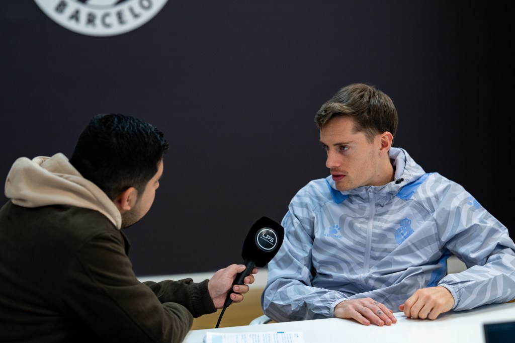 Pol Lozano, el 10 del RCD Espanyol “Paso a paso fui creyendo que podía&nbsp;lograrlo”