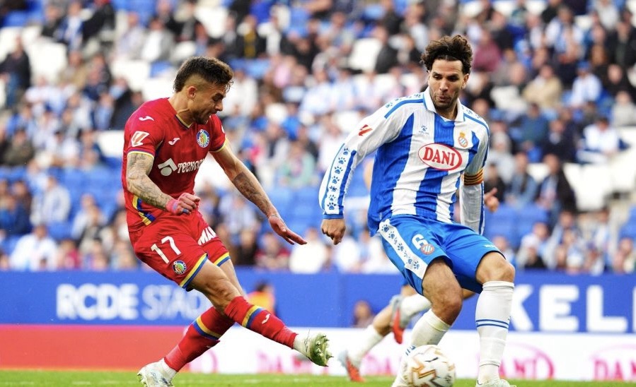 David Soria desespera al Espanyol y sostiene la victoria del Getafe&nbsp;(1-2)