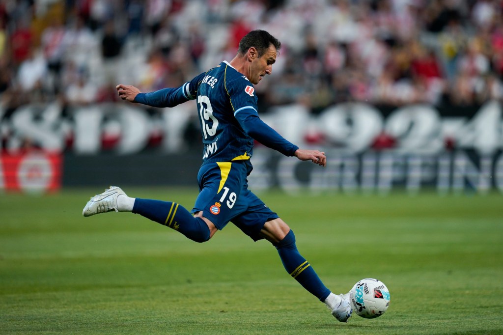 La falta de puntería condena al Espanyol en Vallecas&nbsp;(1-0)