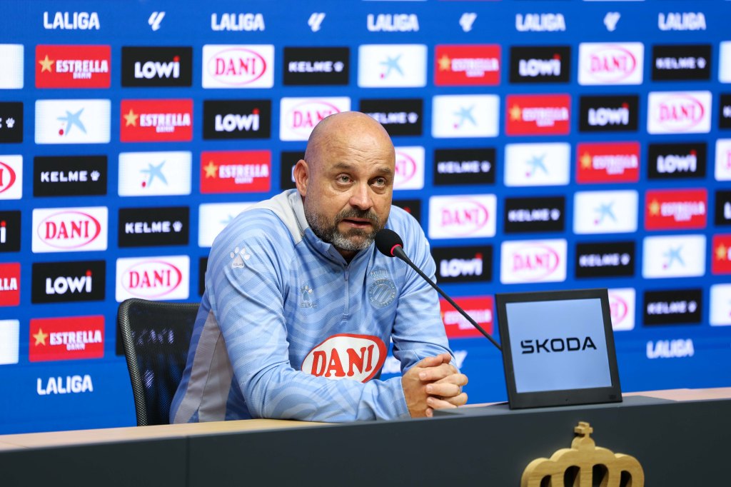 Manolo González en la rueda de prensa previa al encuentro ante el Real Madrid I Foto: David Jimenez