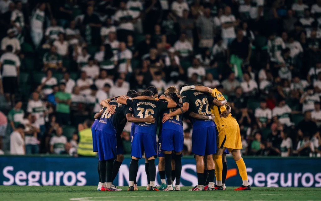 Barcelona honra el título de campeón y se estrena con&nbsp;goleada