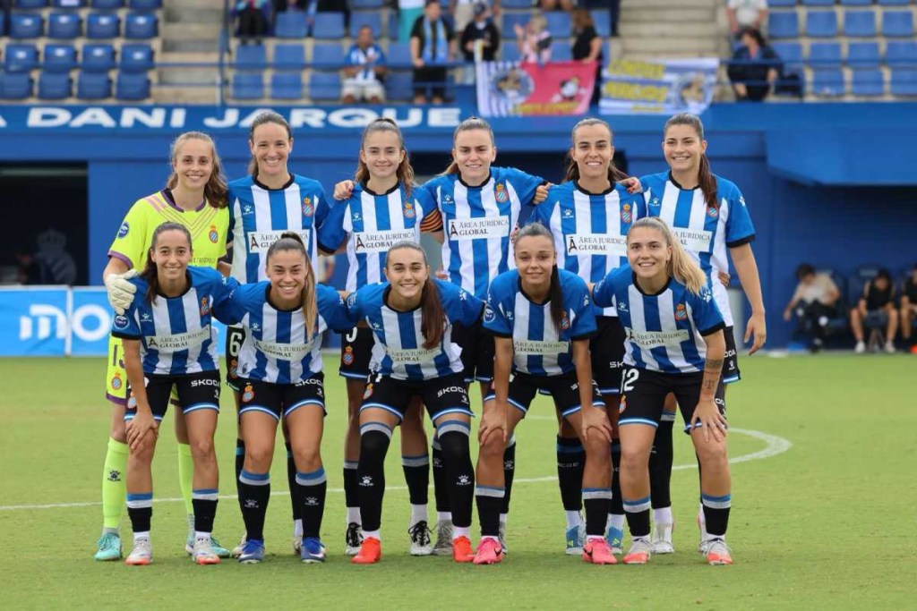 Las blanquiazules logran la épica y continúan puntuando